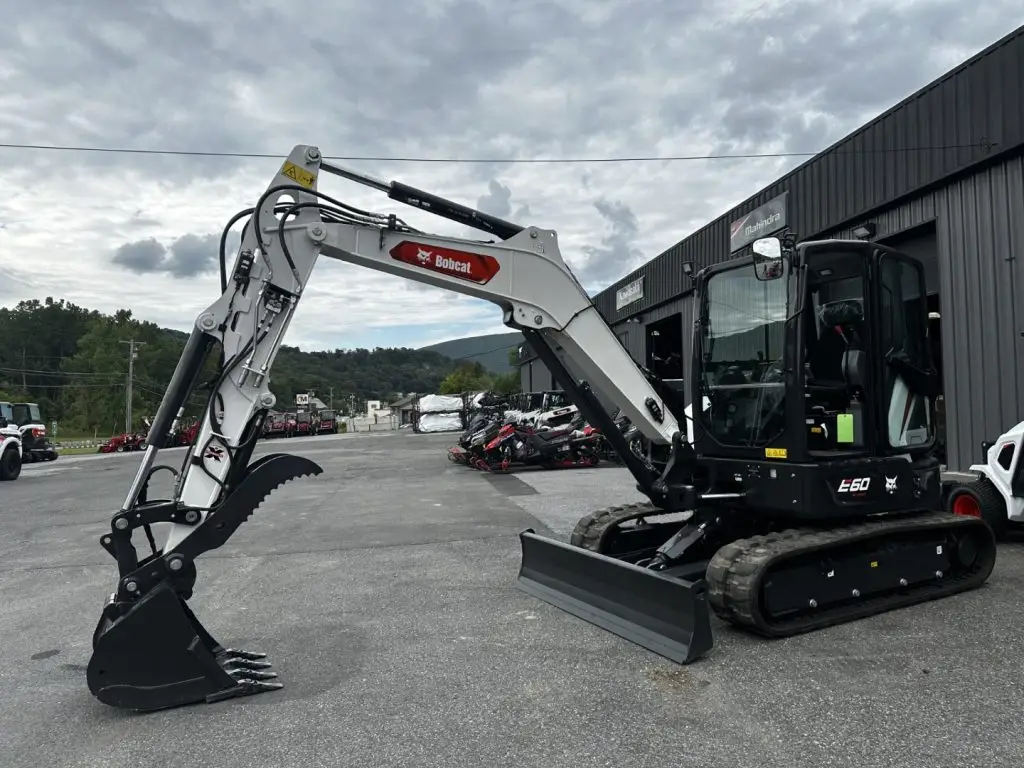 2026 Bobcat E60 Cab Deluxe Package / DEPTH CHECK # 9875