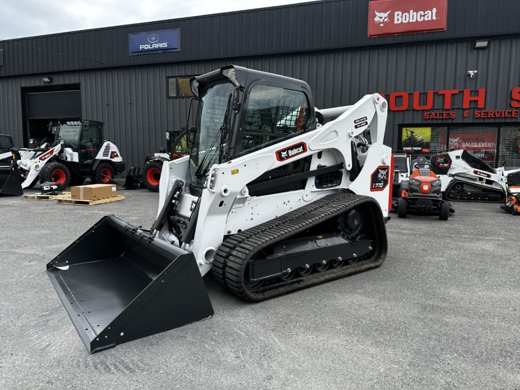 2026 Bobcat T770 Closed Cab Comfort Package # 3027