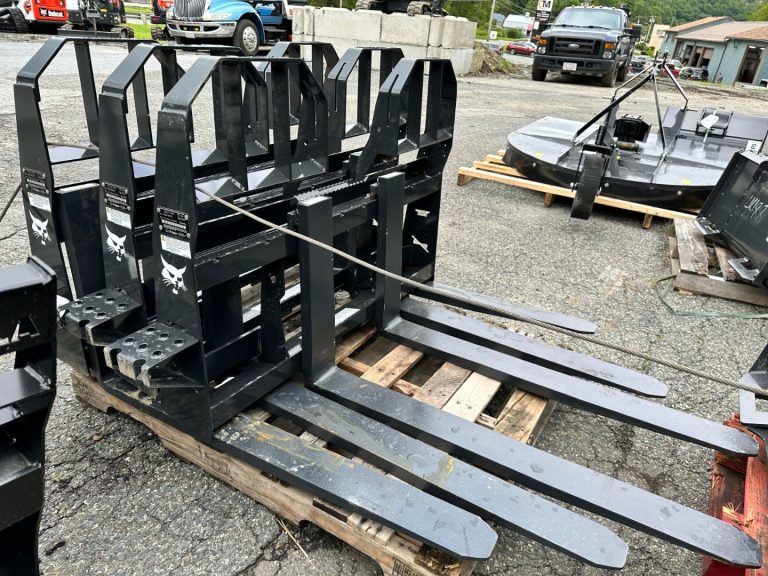 Bobcat 2500LB Pallet Fork Frame with 42" Tines