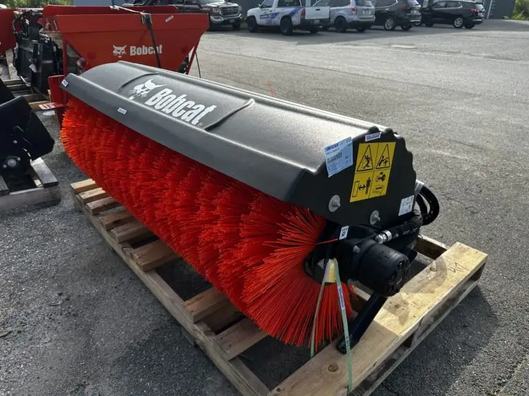 Bobcat 64" Angle Broom MT / L23 / L28