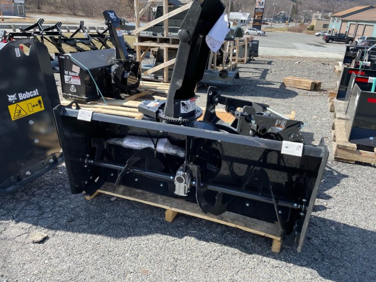 Bobcat Front Mount Snowblower for CT1021 CT1025