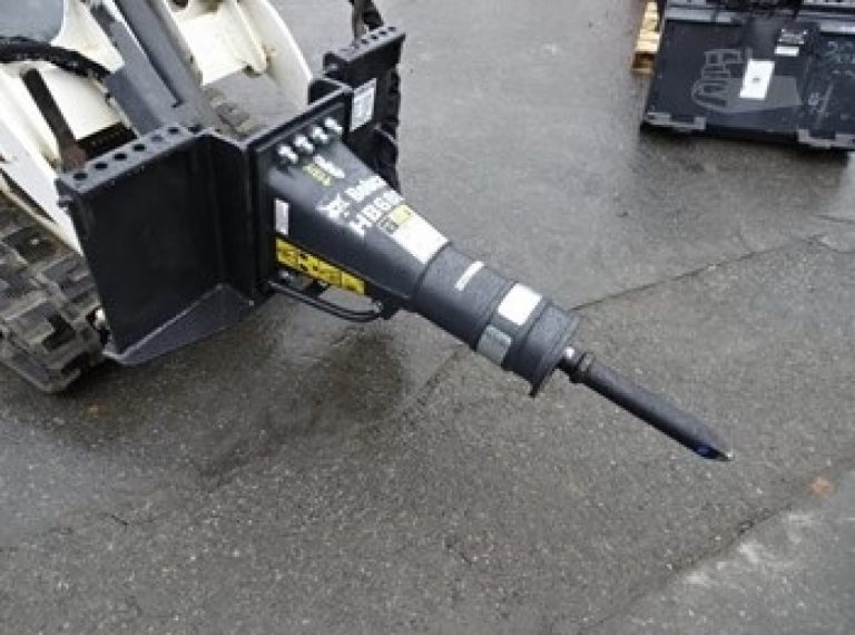Bobcat HB680 Hydraulic Breaker with Nailpoint MT100 (RENTAL)