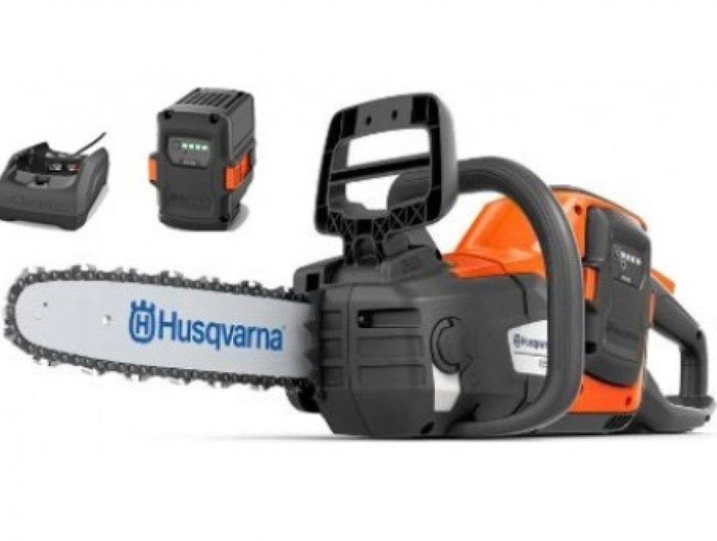 Husqvarna Power Axe 225i (battery and charger included)