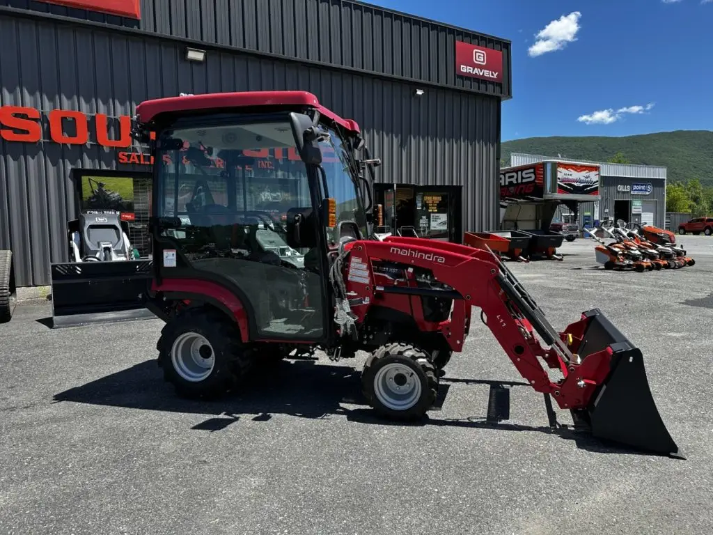 2026 Mahindra 1123 HST CAB with Loader #0186